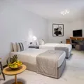 Corner Suite